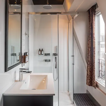Grand Lafayette מלון 4*