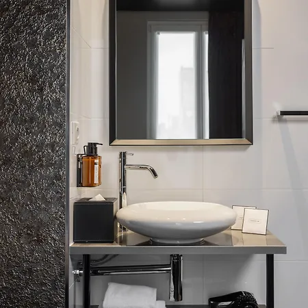 Grand Lafayette 4* פריז