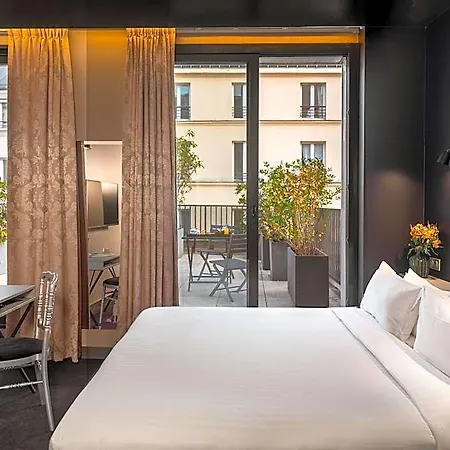 ホテル Grand Lafayette 4*