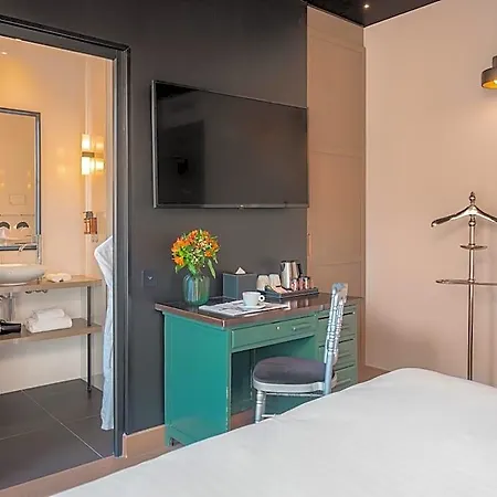 ホテル Grand Lafayette 4*