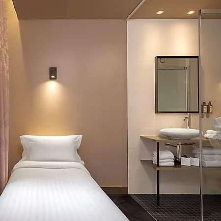 Grand Lafayette ホテル 4*