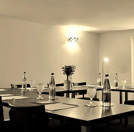 Hotel Grand Lafayette